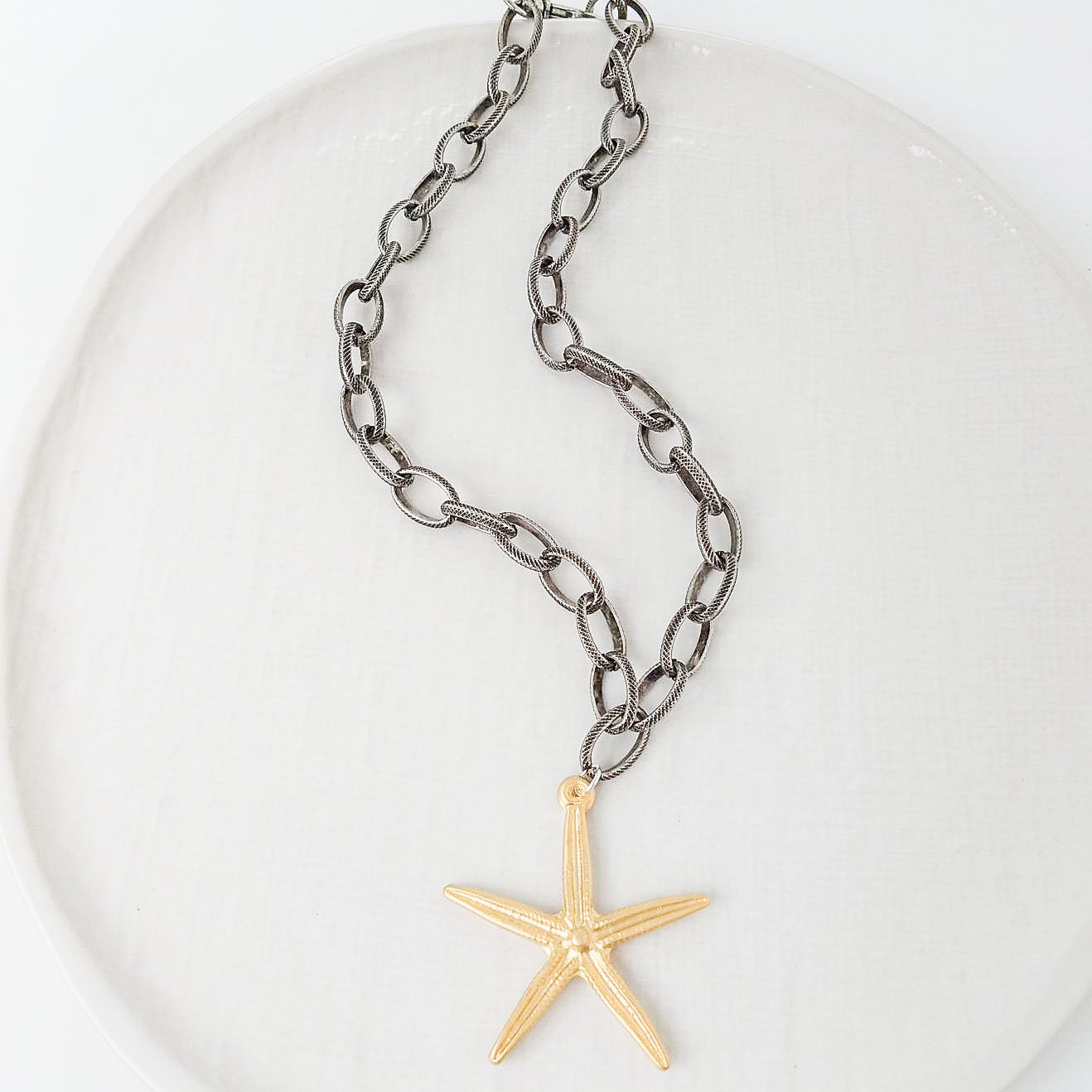 Etched Chain w/ Starfish